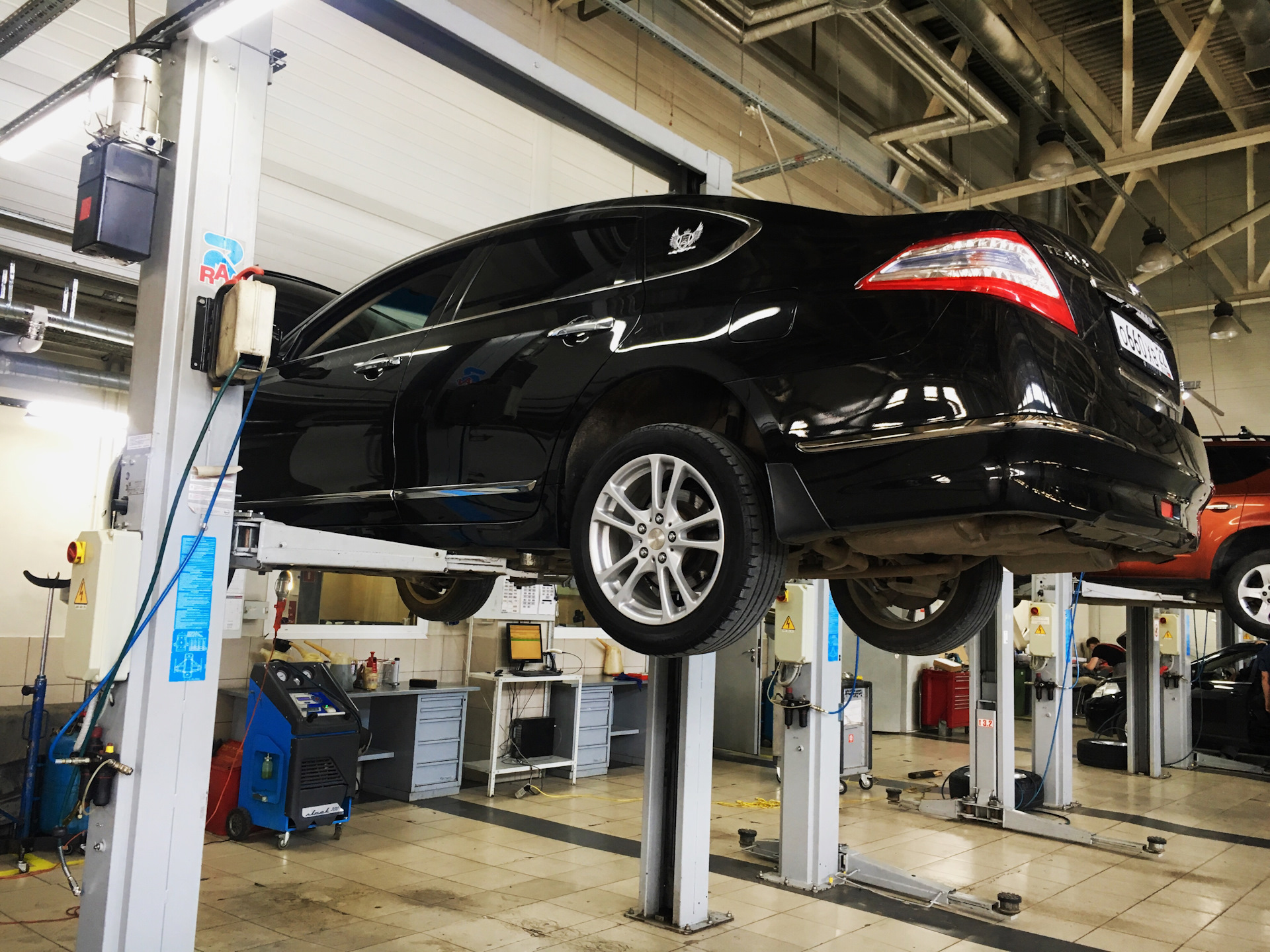 Ищем nissan teana (j32) на вторичке: «болячки» и эксплуатационные особенности